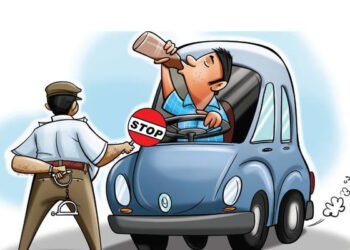 शराबी इनोवा कार चालक ने बुलेट और एक्टिवा मारी को टक्कर