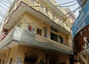 पत्नी और बच्ची की हत्या के बाद कर ली खुदकुशी