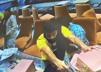 अपरधियों ने पुलिस के सुरक्षाचक्र को भेदकर कर जनता की नाक में कर रखा है दम