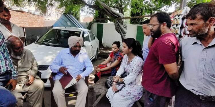 कपूरथला चौक में दिन दिहाड़े लूट ले गए महिला का मंगलसूत्र