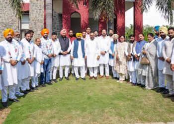 निगम चुनाव की घंटी बजते ही नेता जी इधर से उधर