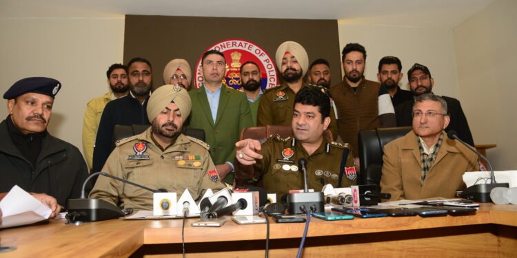 जालंधरः बोलैरो गाड़ी में 20 वारदातों को अंजाम देने के मामले में 3 आरोपी काबू