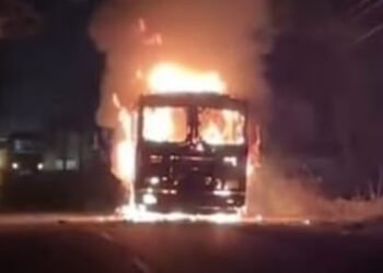 Fire broke out in moving truck, driver saved his life by jumping