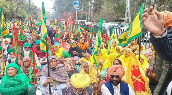 Farmers march to Delhi today, huge rally in Patiala; Warning of agitation if demands are not met